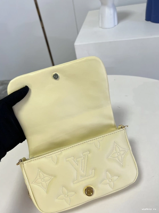 WIS LOUIS VUITTON STRAP WALLET ON BUBBLEGRAM 1106